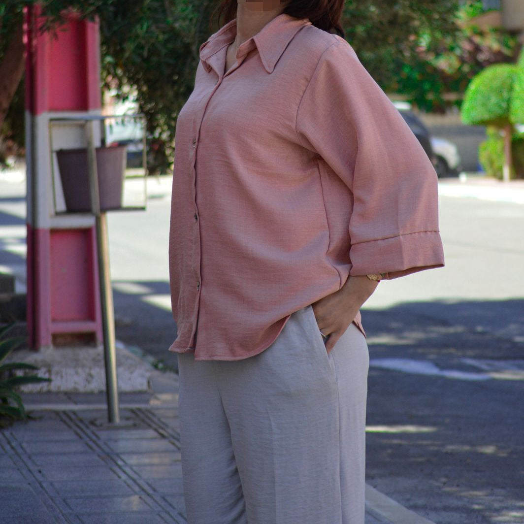 Chemise et pantalon look casual chic